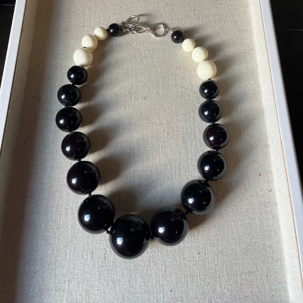 Rare Stella & Dot Betty necklace